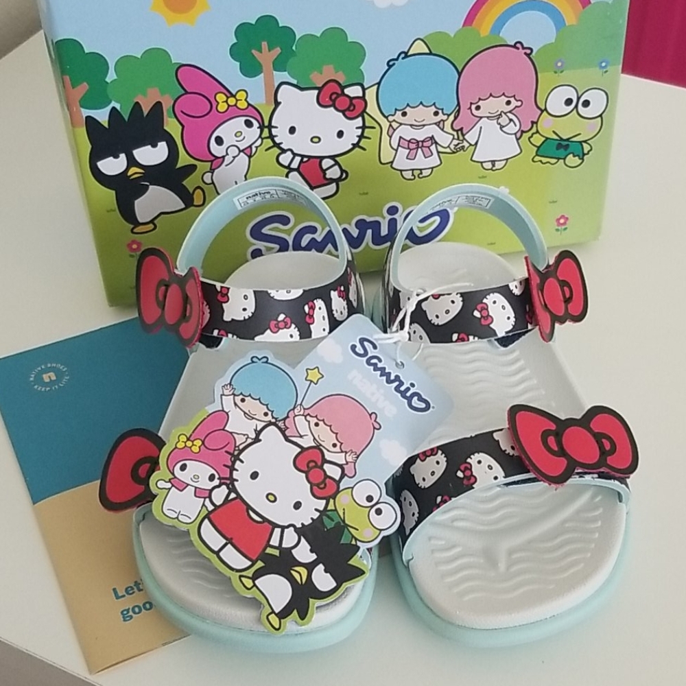 Hello Kitty Sandals